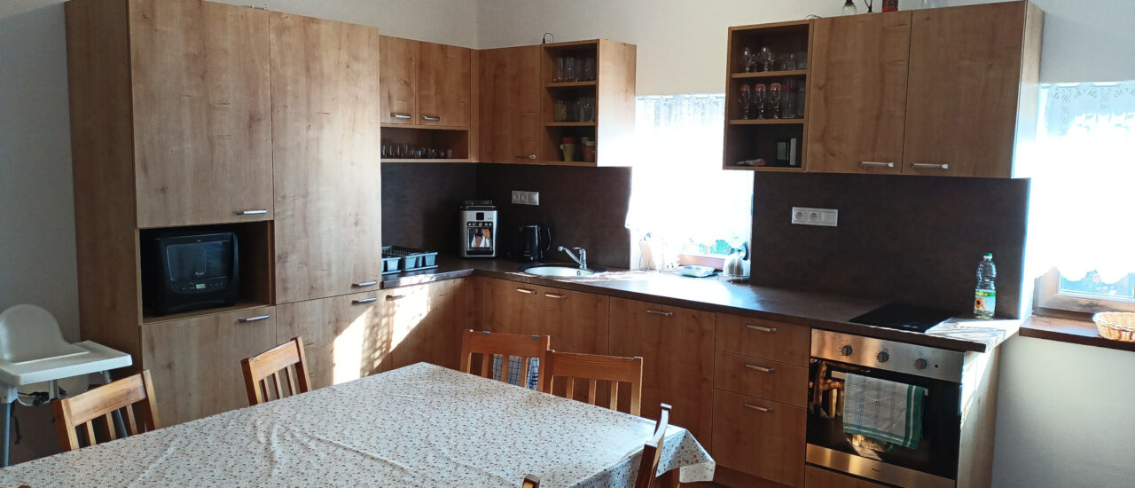 Fully equipped kitchen